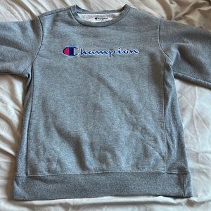 Very good condition champion pull over a sweatshirt
